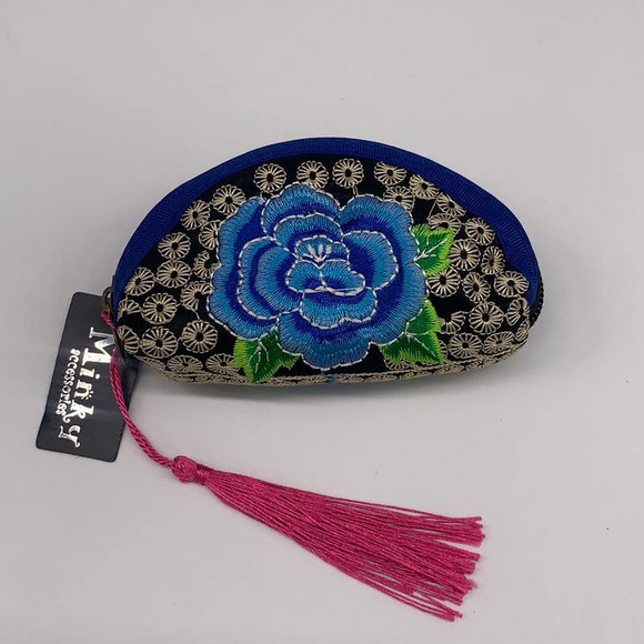 Artisanal Embroidered Coin Purse- Blue Flower - Picture 1 of 3